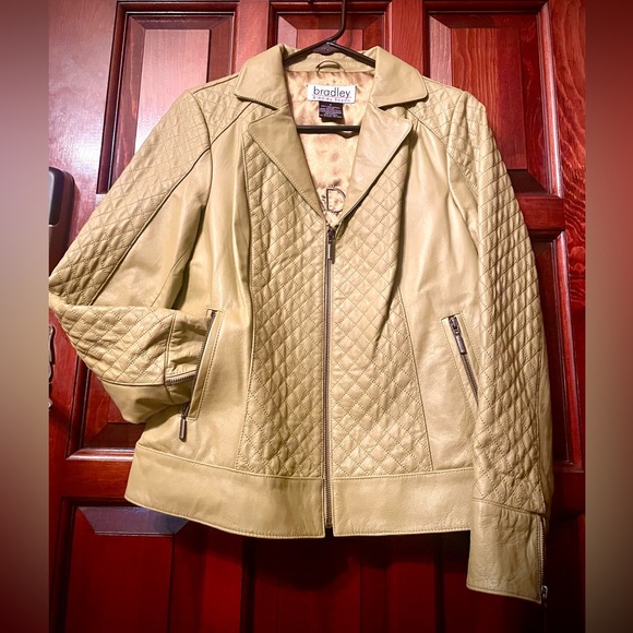 EUC genuine leather quilted lime green moto jacket size S - Picture 1 of 16